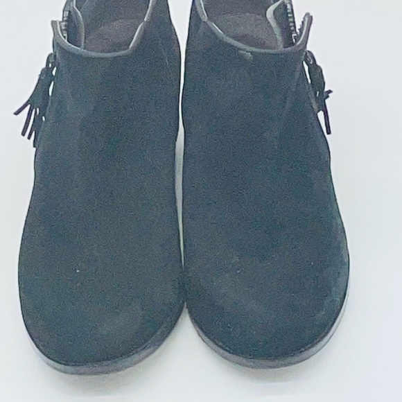 VIONIC Suede Size 8.5 Serena Black Ankle Boots Side Zipper Westen Boot - Picture 6 of 9